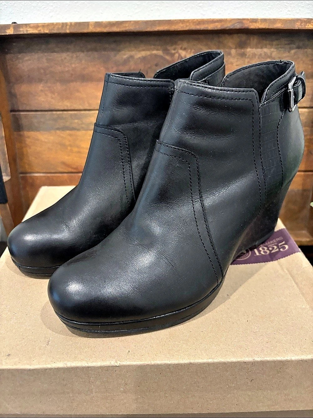 Clarks Multi Black Wedge Ankle Boots US 9.5 M